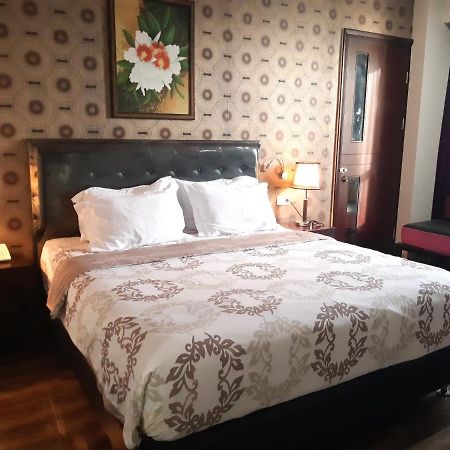 Pacific Hotel Амбон Екстер'єр фото